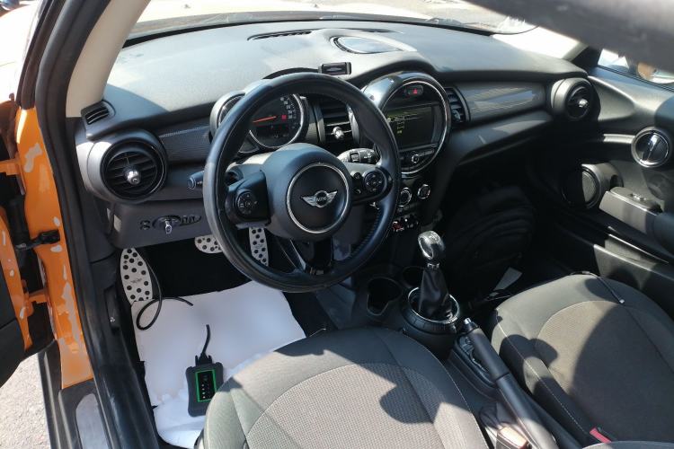 Used MINI 2014 1.5T COOPER Fun
