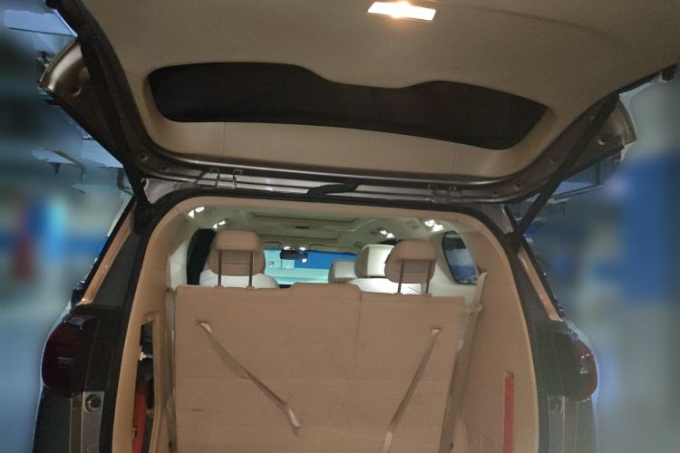 Used Buick GL8 2023 ES Lu Zun Luxury Model Trunk