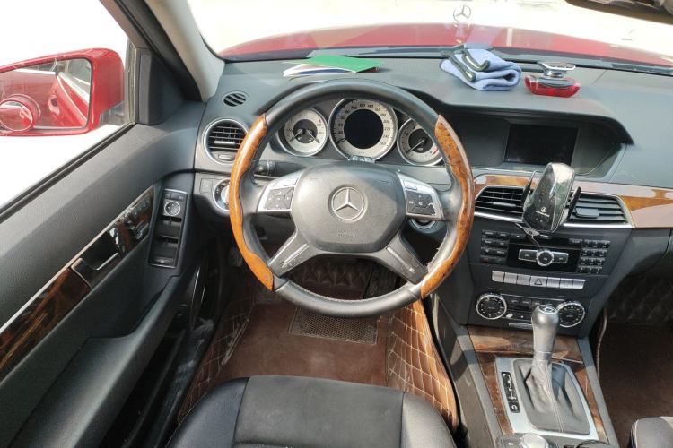 Used Mercedes-Benz C-Class 2013 C 260 Elegant Grand Edition
