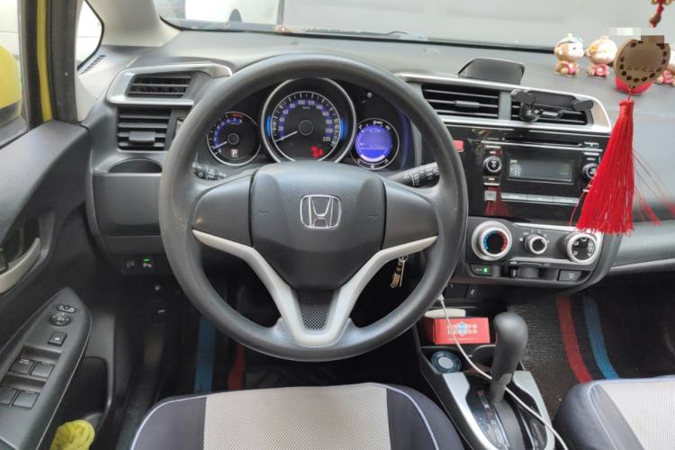Used Honda Fit 2014 1.5L SE CVT Fashion Model
