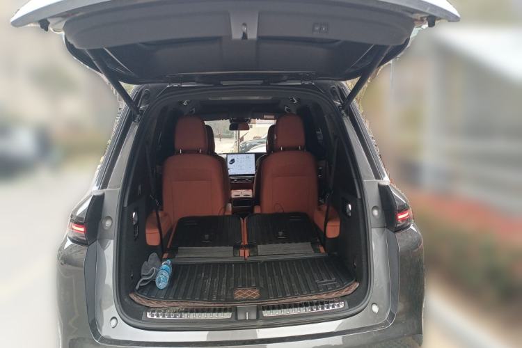 Used Li Auto L8 2024 Ultra Model