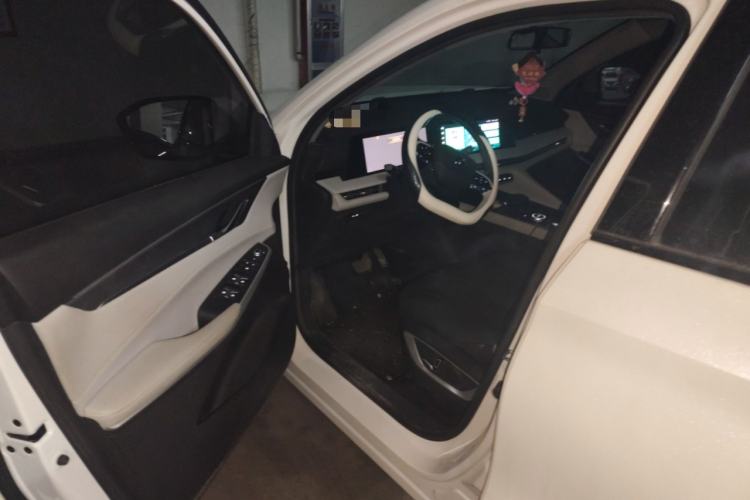 Used Changan CS75 PLUS 2023 3rd Generation 1.5T Automatic Prestige Model
