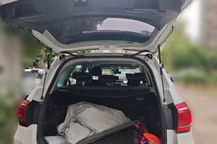 Used Haval H6 2014 Sport Version 1.5T Manual Two-Wheel Drive Elite Edition Trunk