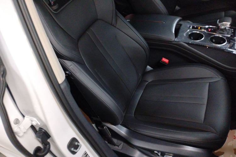 Used Hongqi HS3 PHEV 2024 PHEV 115km Jingwei Edition