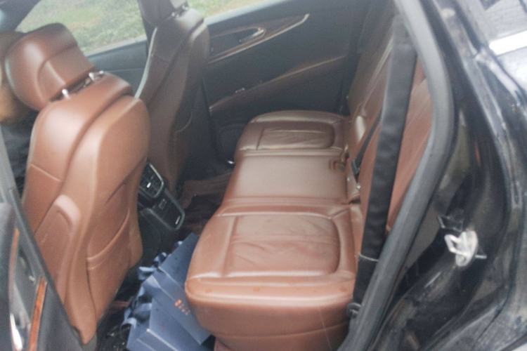 Used Lincoln MKX 2018 2.7T Four-Wheel Drive Prestige Edition Left Rear Seat