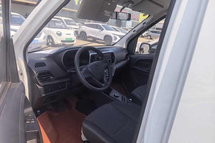 Used Chana Ruixing EM80 2025 Passenger Version Comfort Model 6 Seats 260 km Twin-Door Design 60 kW