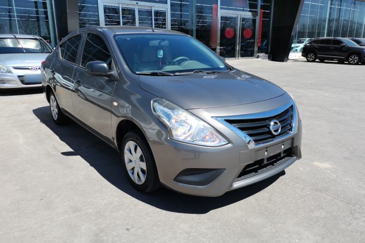Used Nissan Sunny 2015 1.5XE Manual Comfort Edition Front Right 45 Deg