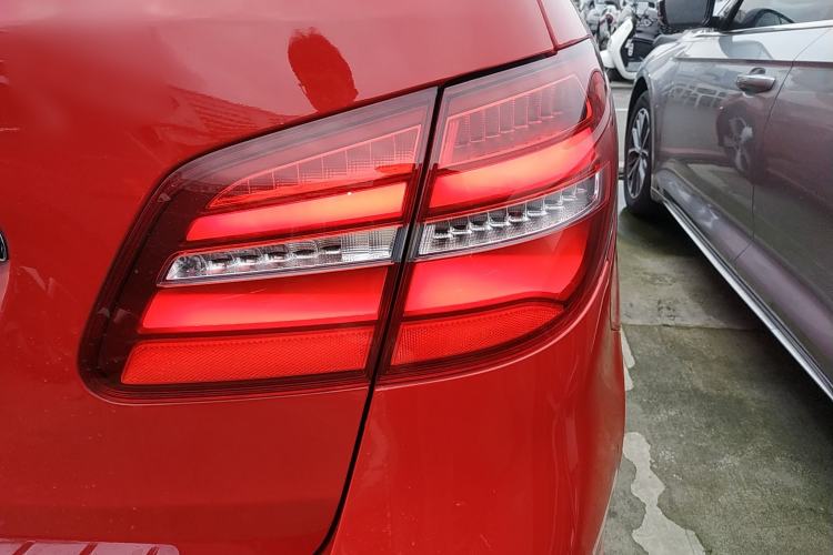 Used Mercedes-Benz B-Class 2019 B 200 Fashion Model Right Rear Taillight