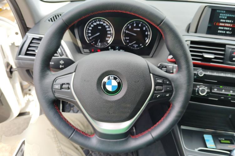 Used BMW 1 Series 2018 118i Sport Design Package
