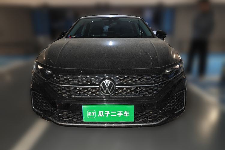 Used Volkswagen Passat 2023 330TSI Starry Elite Edition Front