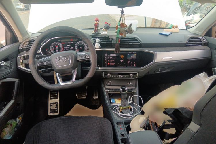 Used Audi Q3 2021 40 TFSI Fashion Dynamic Model