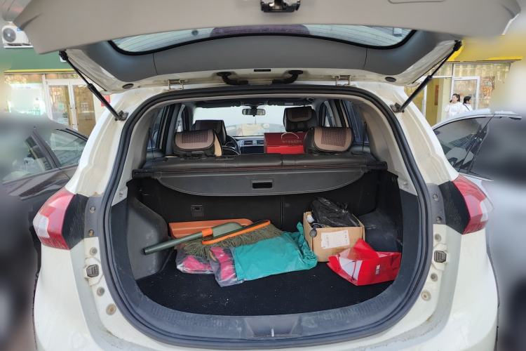 Used BAIC Senova X65 2015 2.0T automatic comfort version Trunk