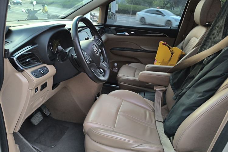 Used Buick GL8 2017 ES 28T Premium Version China V Standard Left Front Seat