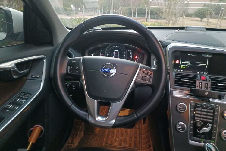 Used Volvo XC60 2015 T5 Smart Upgrade Model