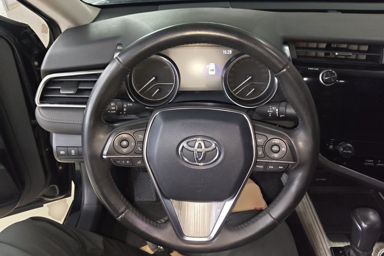 Used Toyota Camry 2019 Dual-Engine 2.5 HG Luxury Edition China VI Standard Steering Wheel