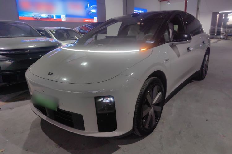 Used Li Auto i6 2025 Model Two-Wheel-Drive Standard Type