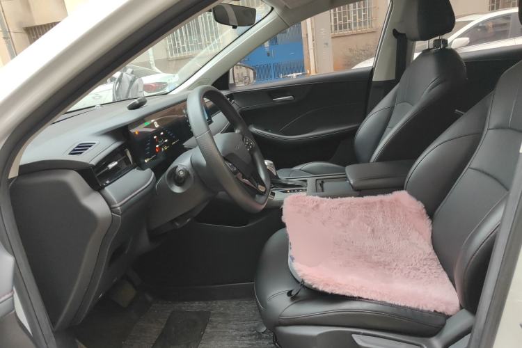 Used Roewe i5 2023 1.5L CVT Luxury Edition
