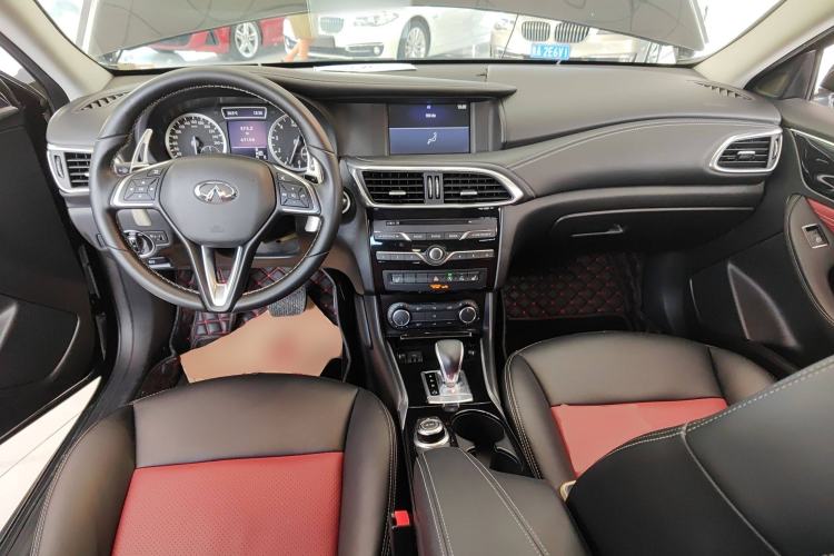 Used Infiniti QX30 2017 2.0T Four-Wheel Drive Fashion Edition
