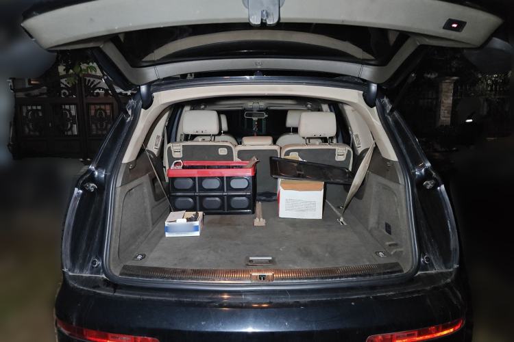 Used Audi Q7 2006 3.6 FSI quattro Base Model Trunk