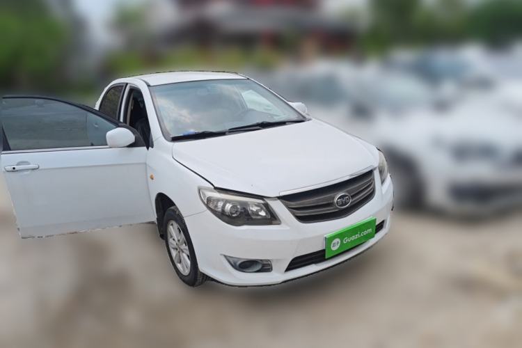 Used BYD L3 2015 Energy-Efficient Model 1.5L Manual Comfort Edition Front Right 45 Deg