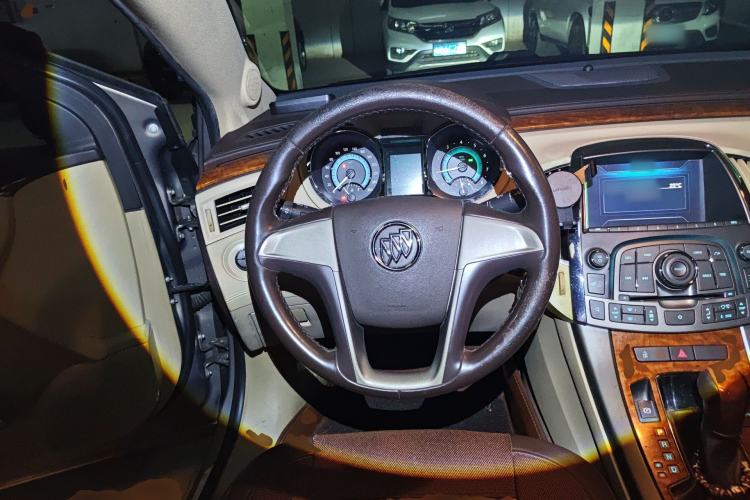 Used Buick LaCrosse 2012 eAssist 2.4L Elegance Edition