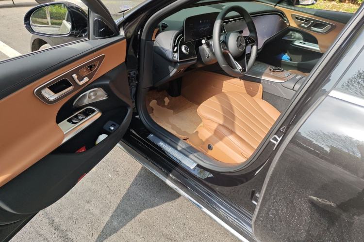 Used Mercedes-Benz E-Class 2025 E 300 L Luxury Model