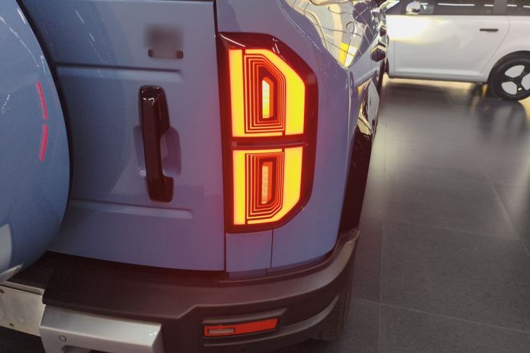 Used Formula Leopard Leopard 5 2023 Navigator Edition