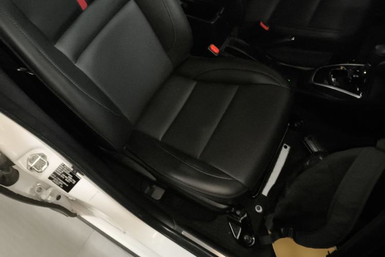 Used Toyota YARiS L Zhi Xuan 2020 X-Trail X 1.5L CVT Luxury Edition
