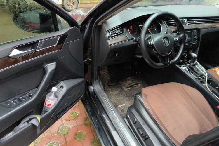 Used Volkswagen Magotan 2019 330TSI DSG Leading Model China VI Standard