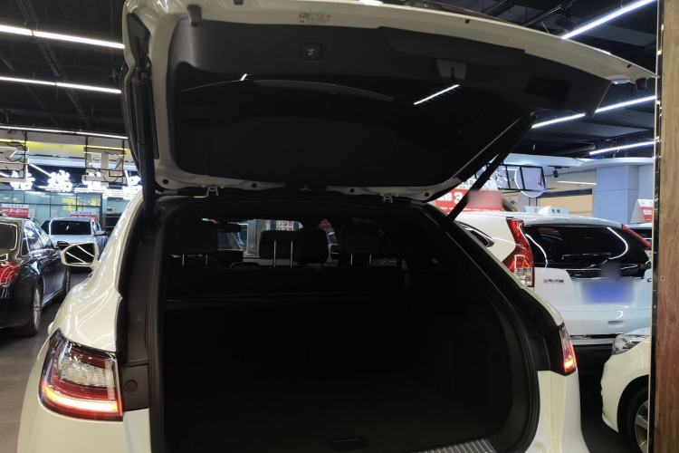 Used Lincoln Nautilus 2021 2.0T Four-Wheel Drive Luxury Edition Trunk