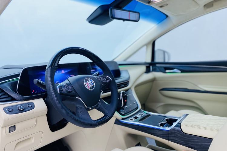Used Buick GL8 2023 ES Lu Zun Flagship Model Interior 1