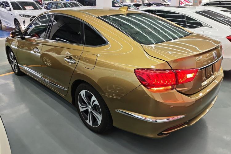 Used Honda Spirior 2017 Hybrid 2.0L Pure Edition
