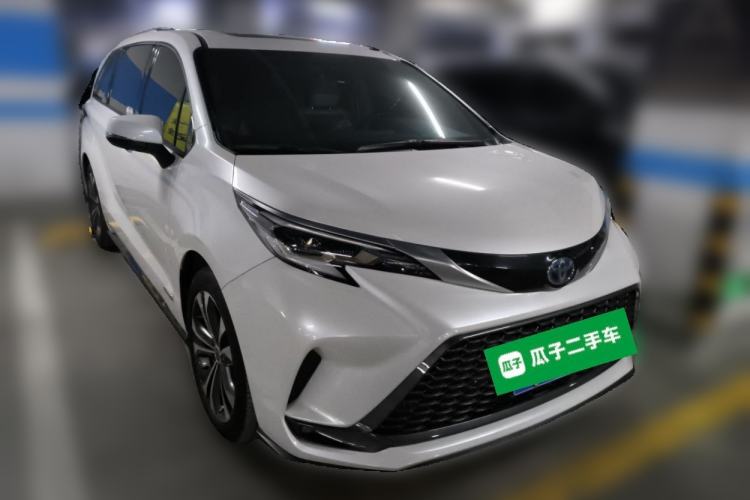 Used Toyota Granvia 2022 2.5L Hybrid Premium Edition