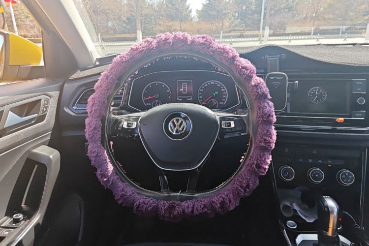 Used Volkswagen T-ROC 2018 280TSI DSG Two-Wheel-Drive Luxury Version China V Emission Standard
