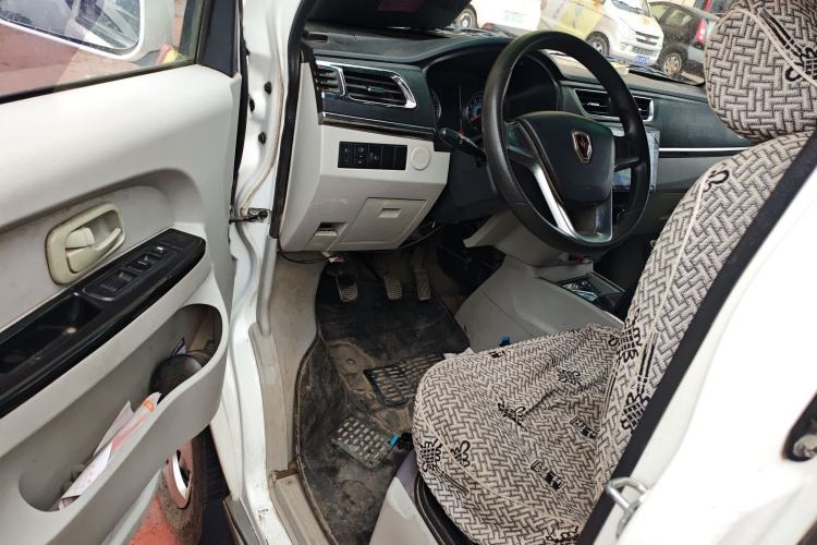 Used Jinbei New Hiace X30L 
