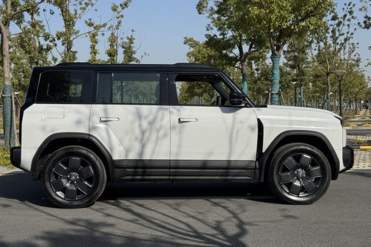 Used iCAR 03T 2024 501km Four-wheel Drive Long-Range Version
