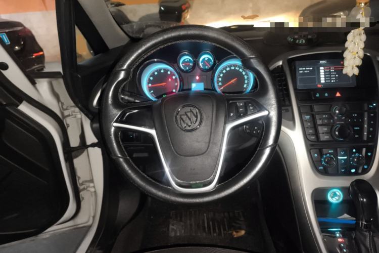 Used Buick GT 2010 XT 1.6L Automatic Fashion Edition