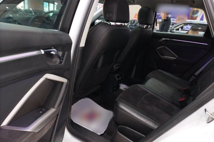 Used Audi Q3 2021 40 TFSI Fashion Dynamic Model