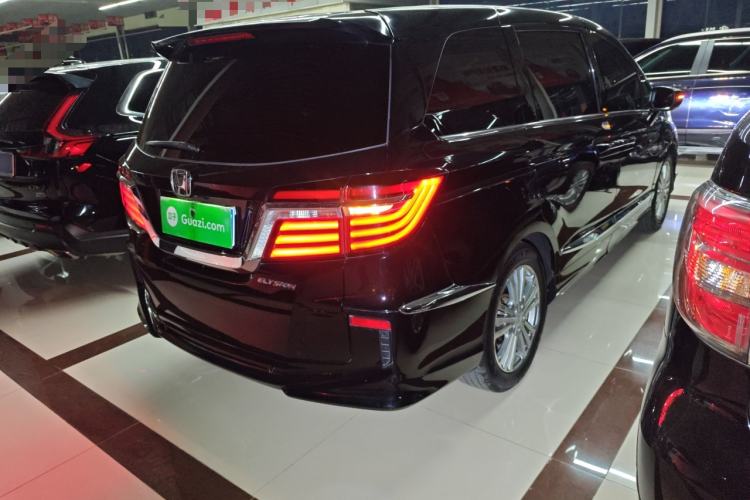 Used Honda Elysion 2016 2.4L Luxury Edition
