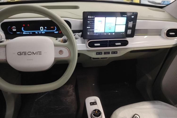 Used Geely Galaxy Panda 2025 210km Panda Rider Interior 1