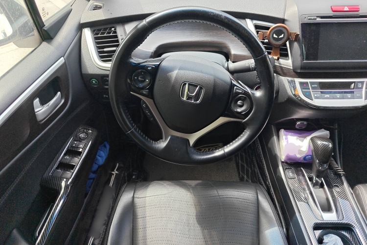 Used Honda Jade 2013 1.8L CVT Luxury Edition 5 seats
