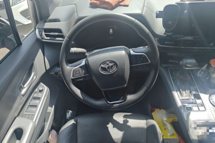 Used Toyota SIENNA 2024 2.5L Hybrid Prestige Deluxe Edition Steering Wheel