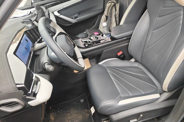 Used Geely Auto FX11 2023 1.5TD DCT Glory Edition
