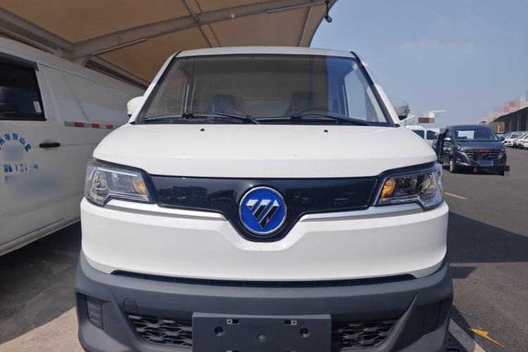 Used Foton Intelligent Blue Elf E7 2024 All-Electric Van Flat Roof 2 Seats EVE Energy 41.86 kWh Front