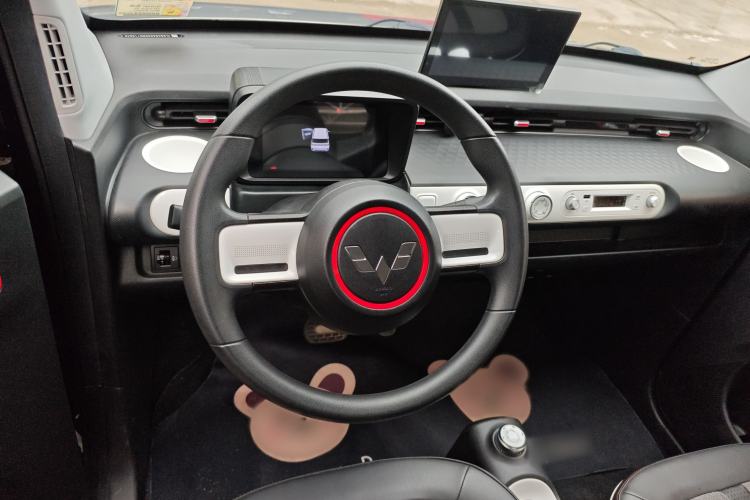 Used Wuling Hongguang MINIEV 2022 GAMEBOY 200km Gaming Edition with Lithium Iron Phosphate Steering Wheel