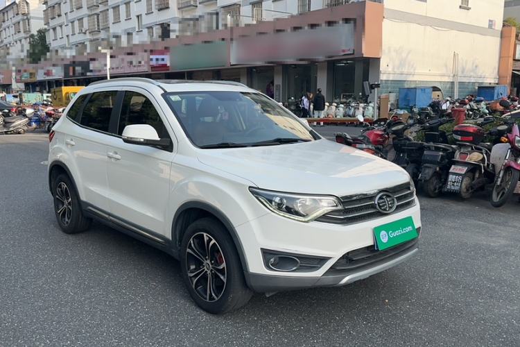 Used FAW Senya R7 2017 1.6L Automatic Smart Version