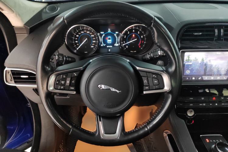 Used Jaguar F-PACE 2019 2.0T Four-Wheel Drive Urban Luxury Edition