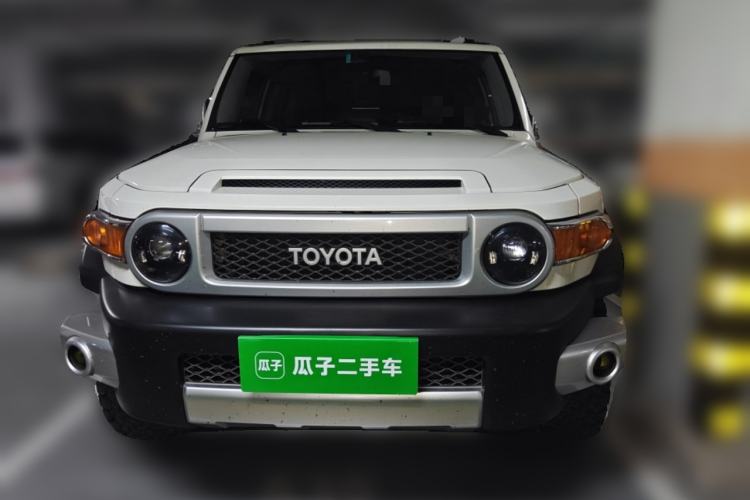 Used Toyota FJ Cruiser 2019 4.0L XTREME Eight-Cylinder Dual Fuel Tanks JBL Middle East Front