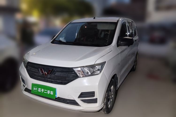 Used Wuling Hongguang 2019 1.5L S Basic Version China VI Standard LAR
