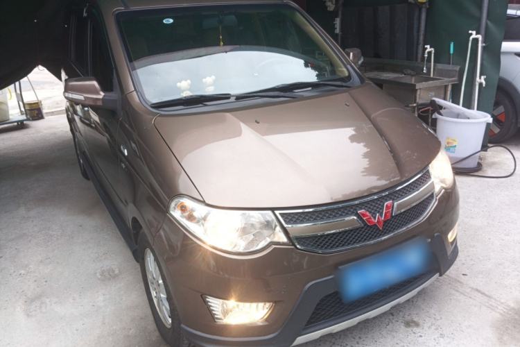 Used Wuling Hongguang 2014 1.5L S Automatic Luxury Model Exterior 1